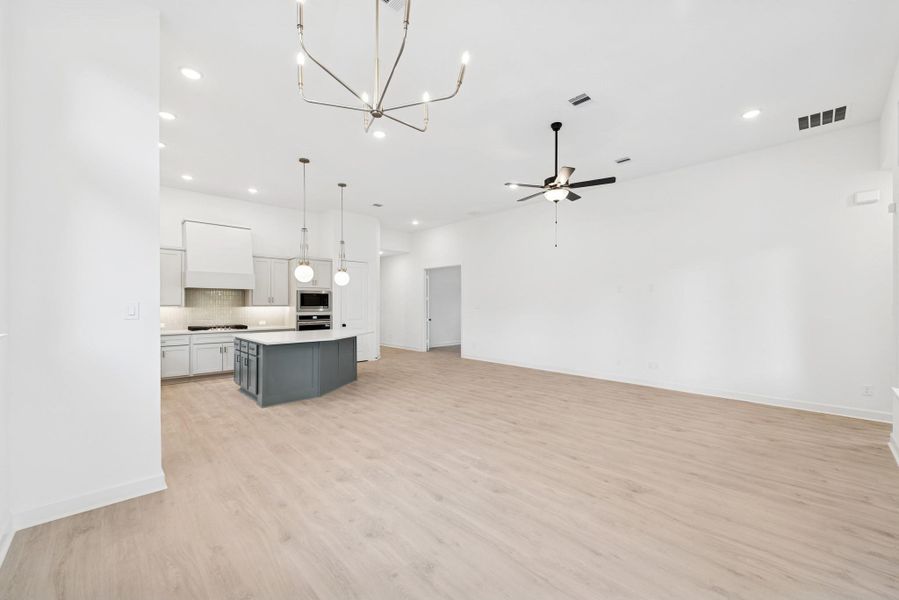 Spacious, unfurnished interior of a new home in Kresston, Magnolia (Image 14).