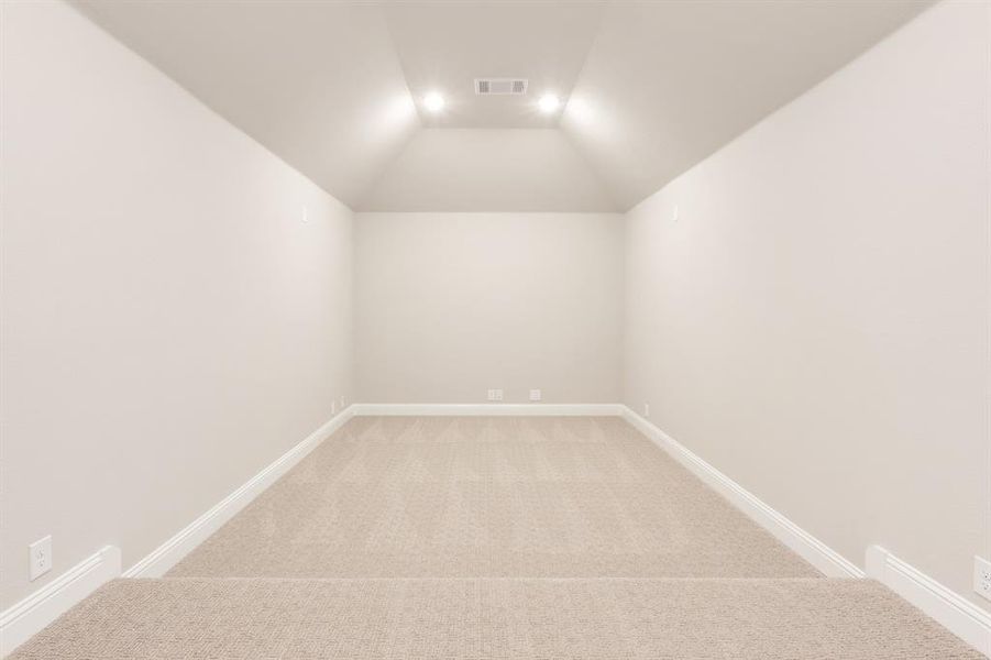 Spacious, unfurnished interior of a new home in Meraki, Forney (Image 38).