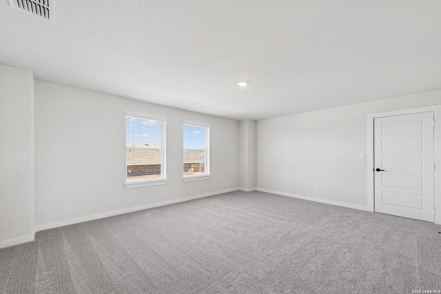 Spacious, unfurnished interior of a new home in Mayfair - Select Classic Series, New Braunfels (Image 5).