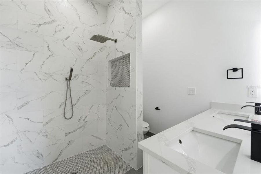 Image 36 of a home in .