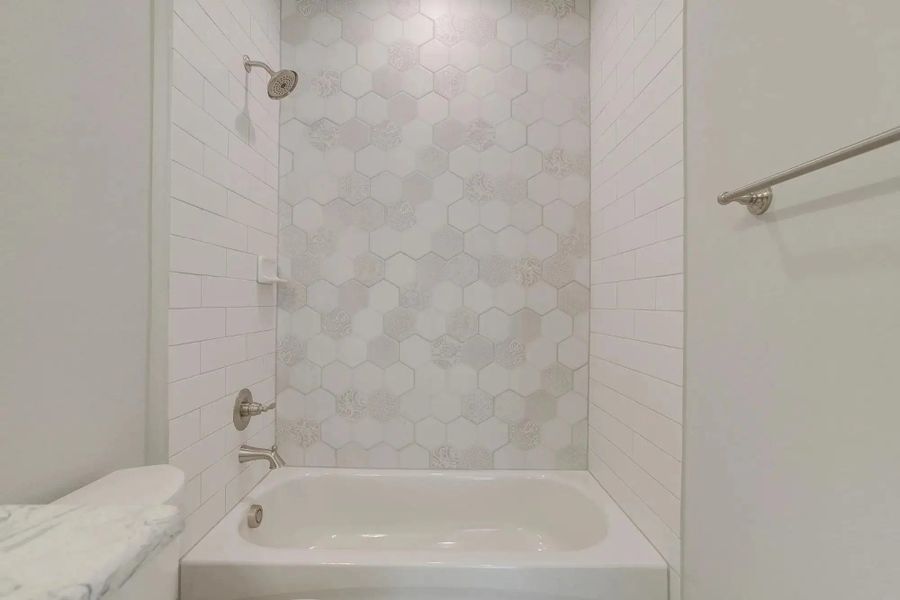 Representative furnished interior of a home built from the The Finley by Elmwood Custom Homes in Byrum Ranch, Maypearl (Image 32).