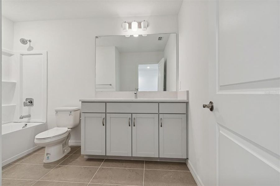 Furnished interior view inside a new home in Southpointe, Palmetto (Image 10).