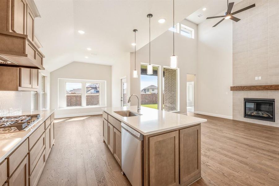 Furnished interior view inside a new home in Country Lakes Classic 60, Argyle (Image 23). Furnished interior view inside a new home in Country Lakes Classic 60, Argyle (Image 23).