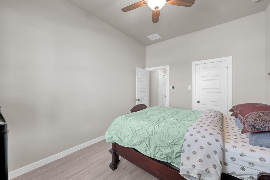 Furnished interior view inside a new home in Moran Ranch, Willis (Image 6). Furnished interior view inside a new home in Moran Ranch, Willis (Image 6).