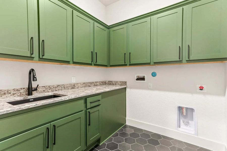 Tobias C laundry room