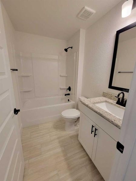 Furnished interior view inside a new home in , Ocala (Image 9).