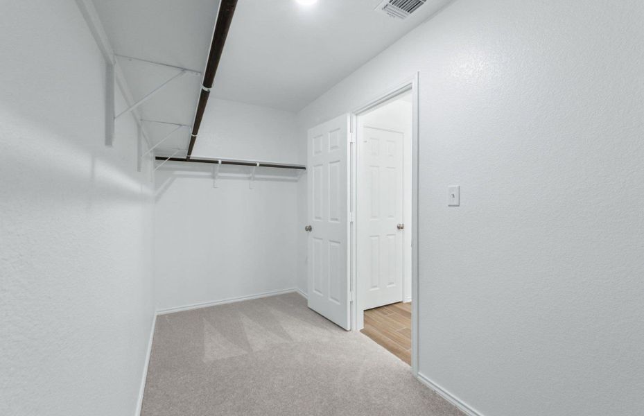 Spacious, unfurnished interior of a new home in Santa Rita Ranch, Liberty Hill (Image 18). Spacious, unfurnished interior of a new home in Santa Rita Ranch, Liberty Hill (Image 18).