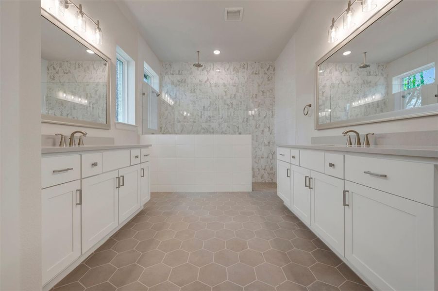 Furnished interior view inside a new home in ARTAVIA - Parkview Collection, Conroe (Image 3).