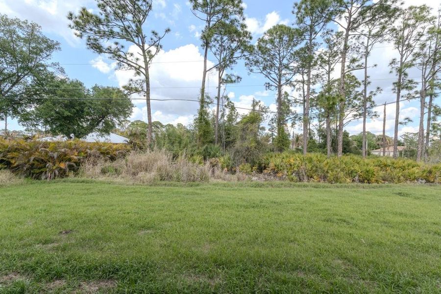 Natural landscape and outdoor views near in North Port (Image 19). Natural landscape and outdoor views near in North Port (Image 19).