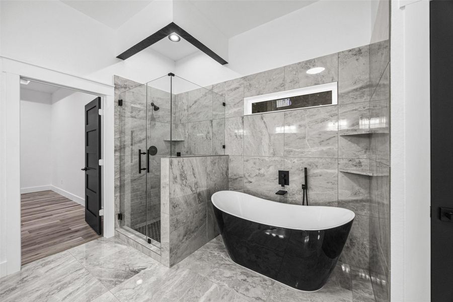 Furnished interior view inside a new home in , Conroe (Image 6).