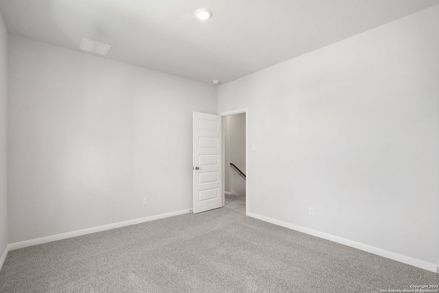 Spacious, unfurnished interior of a new home in Melissa Ranch, San Antonio (Image 16). Spacious, unfurnished interior of a new home in Melissa Ranch, San Antonio (Image 16).