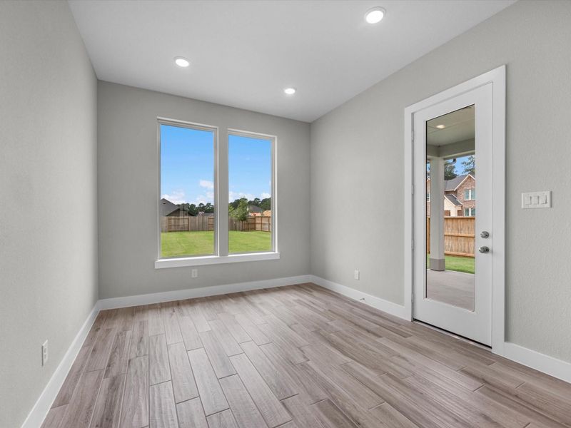 Spacious, unfurnished interior of a new home in Clopton Farms, Montgomery (Image 12).