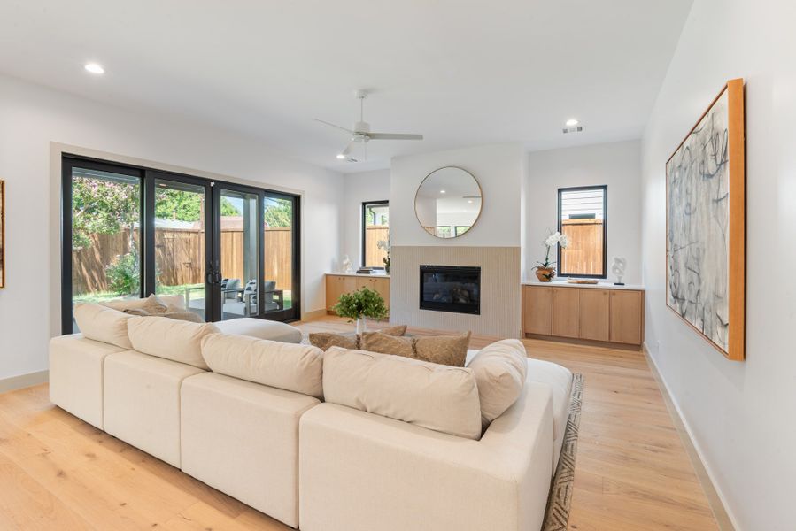 Furnished interior view inside a new home in , Dallas (Image 5).