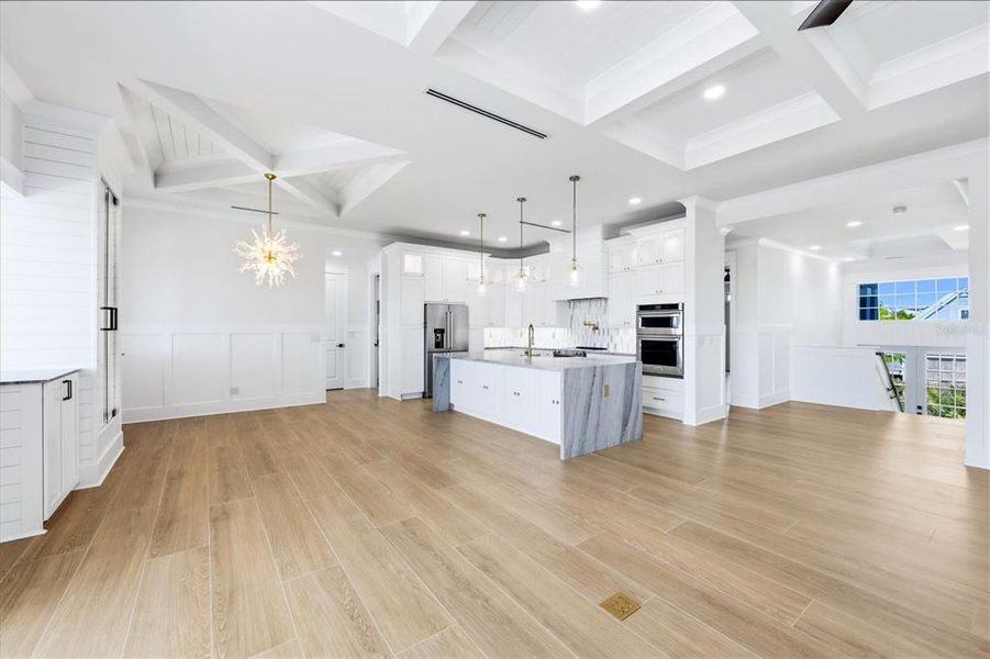 Spacious, unfurnished interior of a new home in , Placida (Image 38).