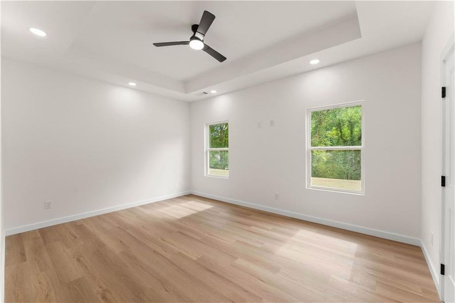 Spacious, unfurnished interior of a new home in , Gainesville (Image 24).