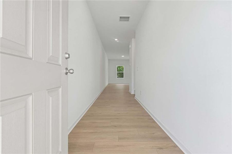 Spacious, unfurnished interior of a new home in Leydenview, Mableton (Image 22).