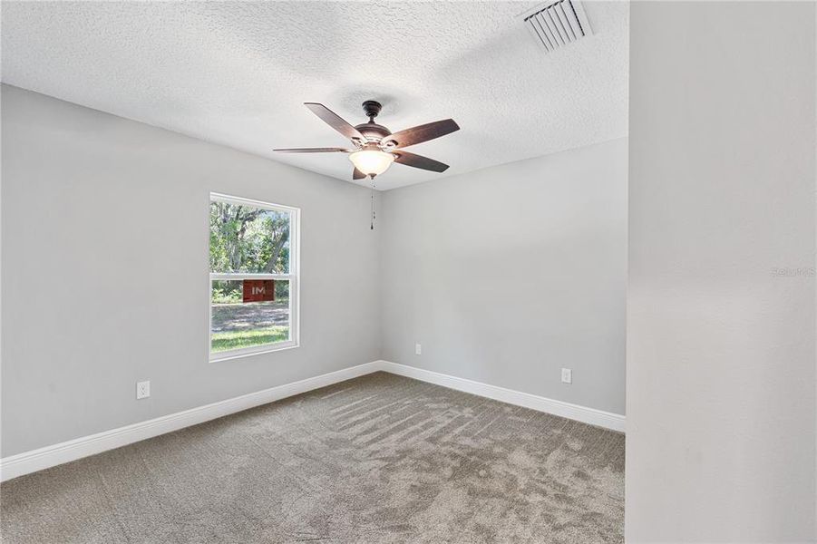 Spacious, unfurnished interior of a new home in , Lake Panasoffkee (Image 27).