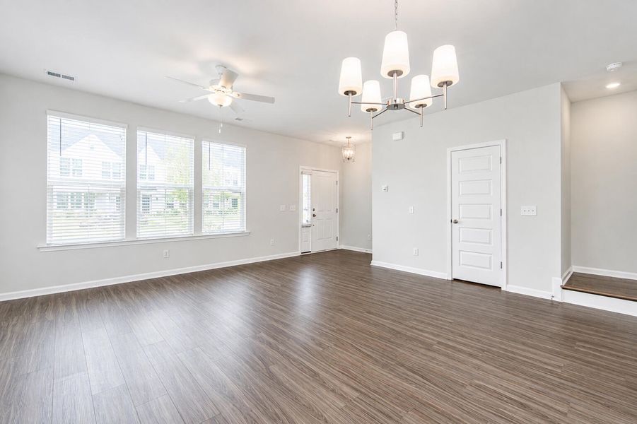 Spacious, unfurnished interior of a new home in , Summerville (Image 28).