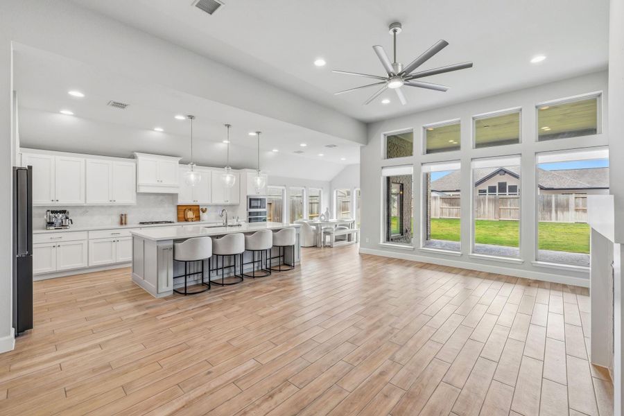 Furnished interior view inside a new home in Riceland, Mont Belvieu (Image 8).
