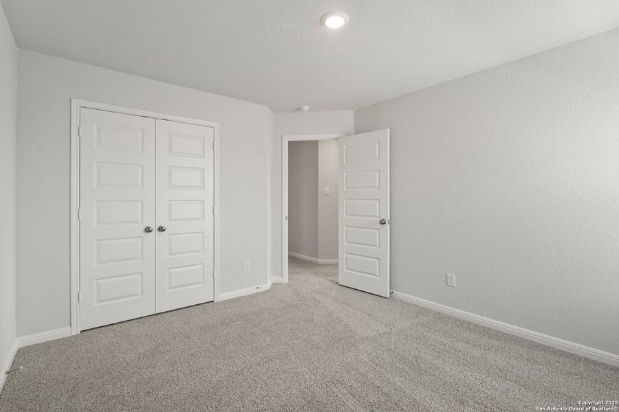 Spacious, unfurnished interior of a new home in Cinco Lakes, San Antonio (Image 16). Spacious, unfurnished interior of a new home in Cinco Lakes, San Antonio (Image 16).