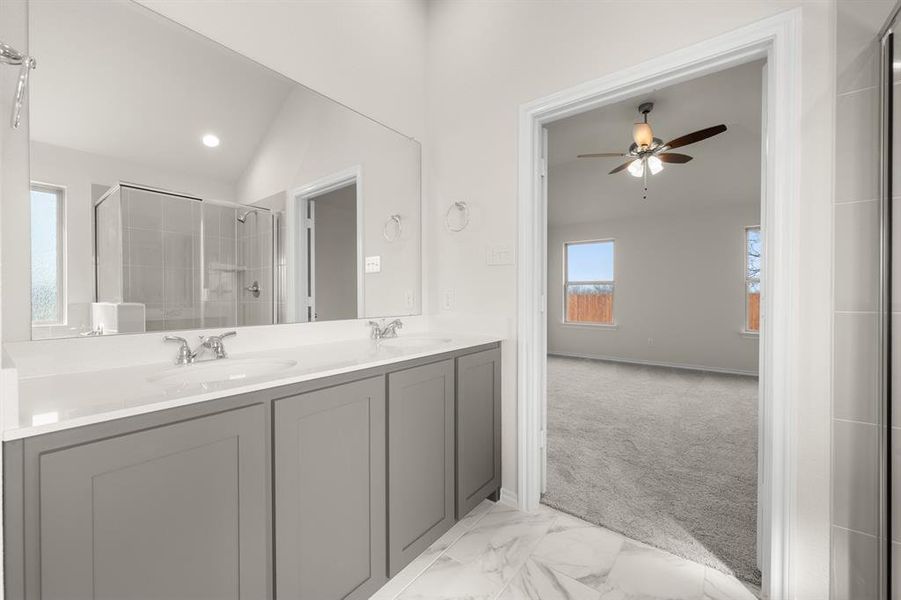 310 Shoshone- Primary Suite-4