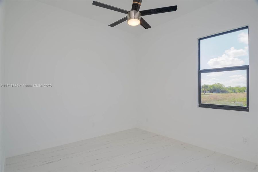 Spacious, unfurnished interior of a new home in , Lehigh Acres (Image 15).