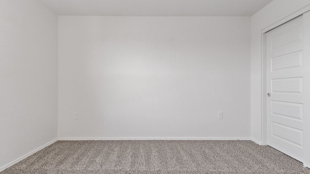 Spacious, unfurnished interior of a new home in Hanson Ridge, Vail (Image 34).