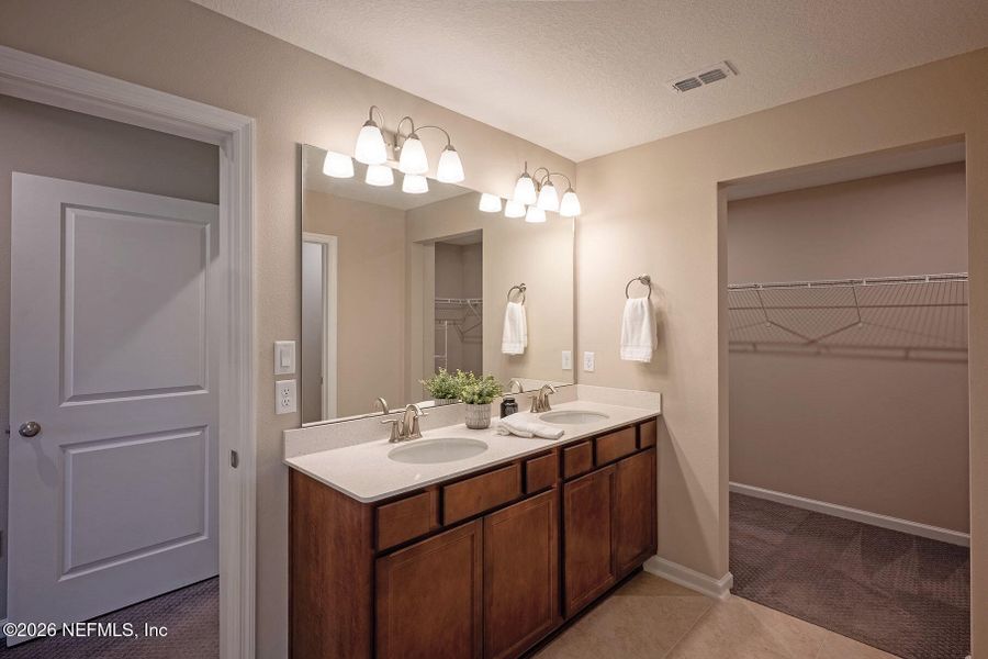 Furnished interior view inside a new home in Edinburgh Village, Jacksonville (Image 5).