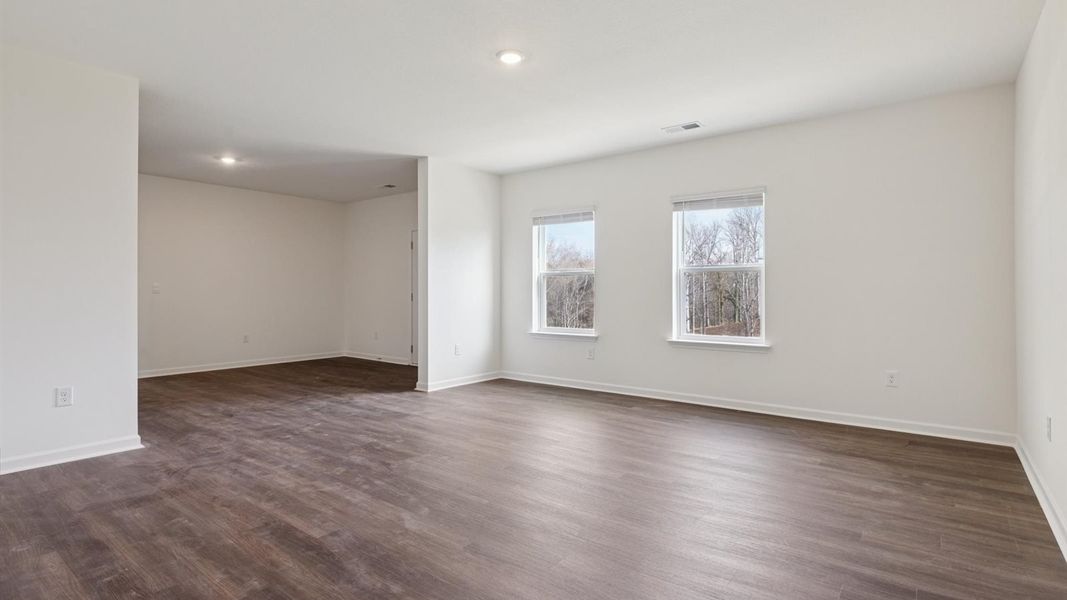 Spacious, unfurnished interior of a new home in Whispering Springs, Maryville (Image 32).