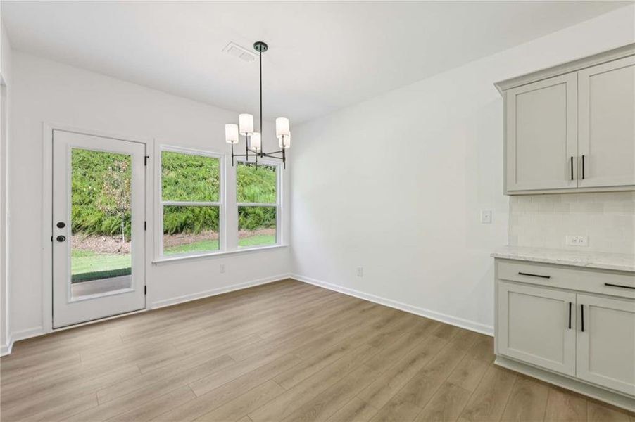 Spacious, unfurnished interior of a new home in Creekside, Dawsonville (Image 41).