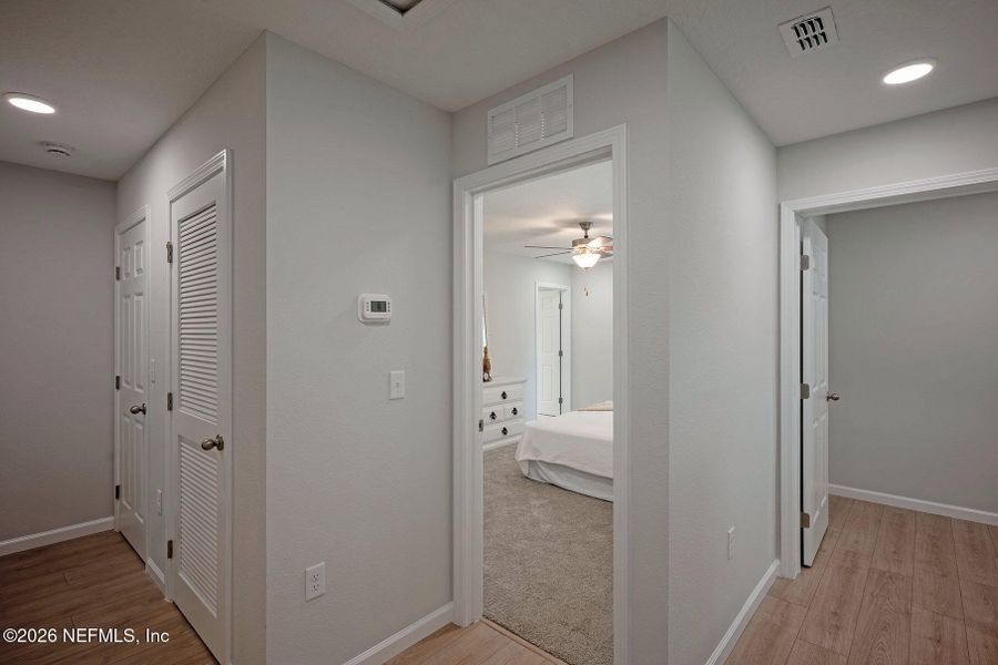 Spacious, unfurnished interior of a new home in , Jacksonville (Image 19).