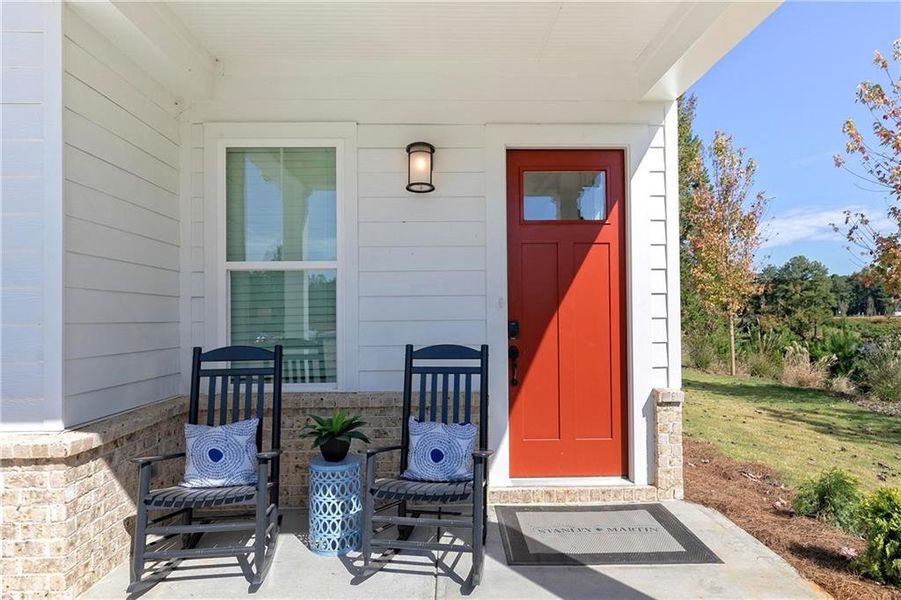 Exterior details and patio area of a home in Annsbury Park, Lilburn (Image 4).