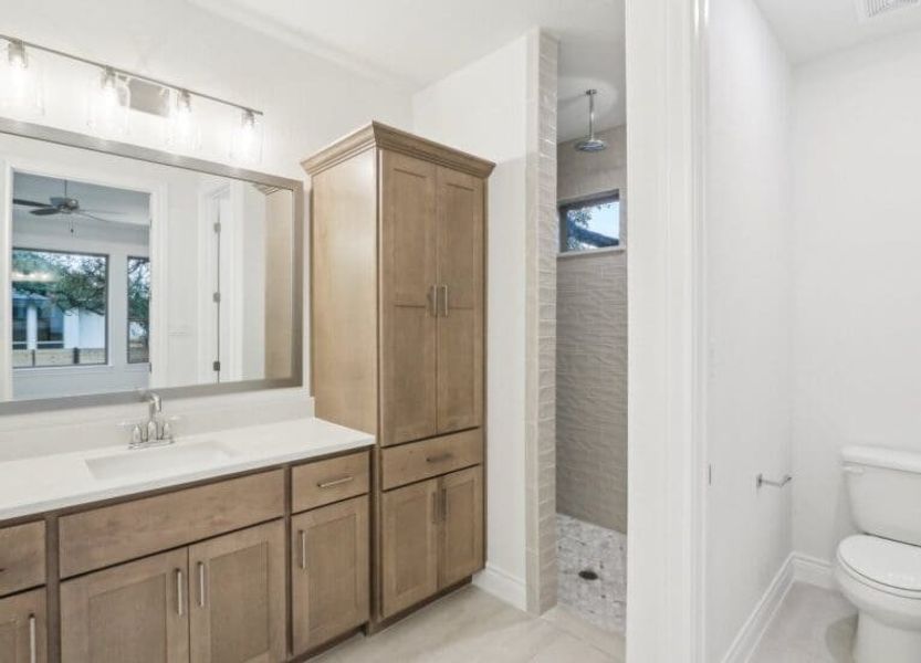 44-custom-Stonehill Dr-044