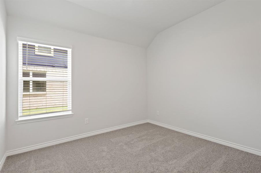 Spacious, unfurnished interior of a new home in Burgess Meadows, Cleburne (Image 8).