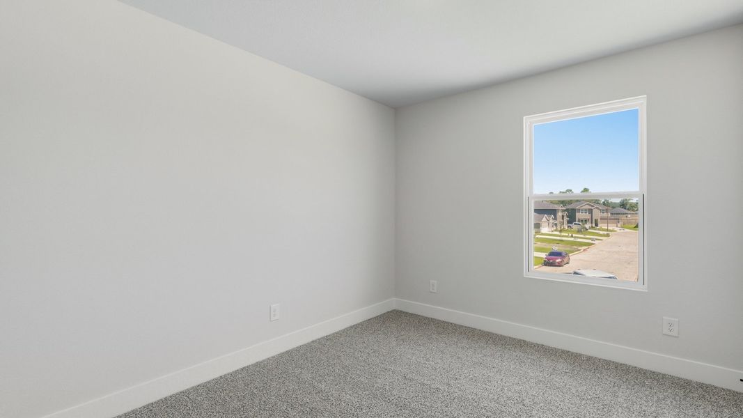 Spacious, unfurnished interior of a new home in Chapel Lakes, Montgomery (Image 22).