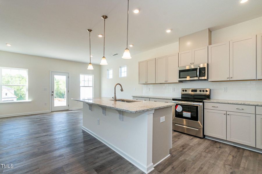 Kitchen/Breakfast Nook