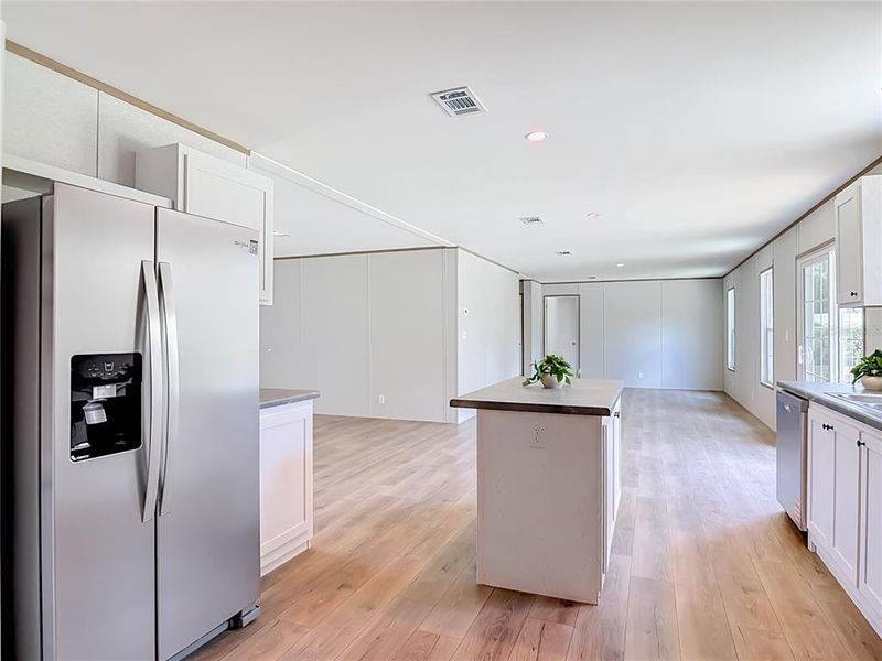 Furnished interior view inside a new home in , Deland (Image 14).