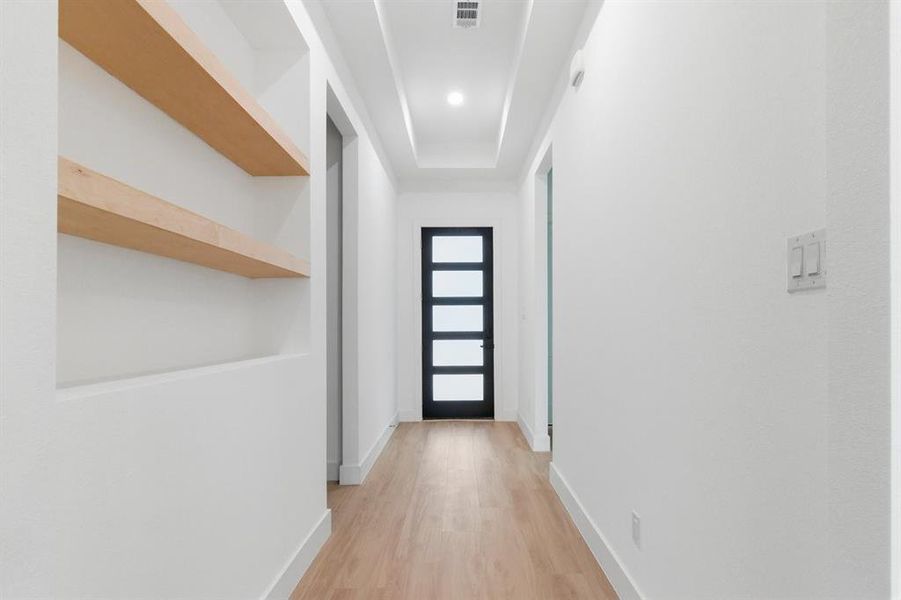 Spacious, unfurnished interior of a new home in , Dallas (Image 19).