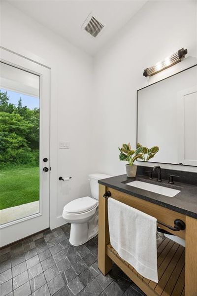 Furnished interior view inside a new home in , Midlothian (Image 25).