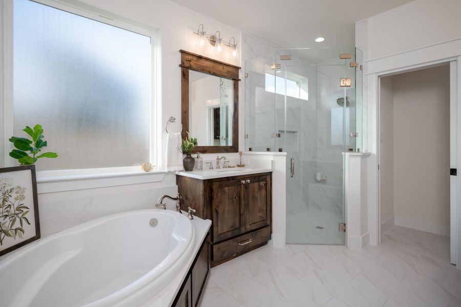 Furnished interior view inside a new home in Greens Prairie Reserve, College Station (Image 14). Furnished interior view inside a new home in Greens Prairie Reserve, College Station (Image 14).