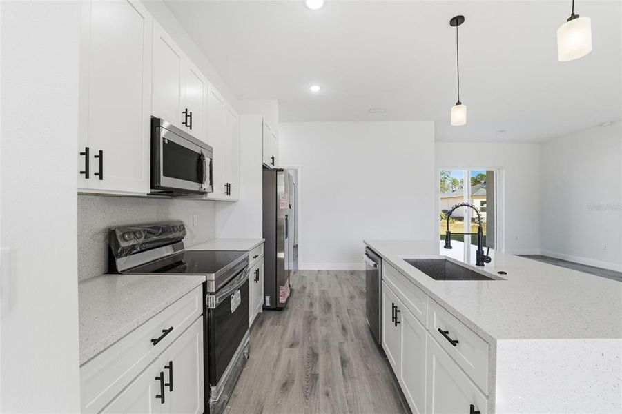 Furnished interior view inside a new home in , Ocala (Image 8).