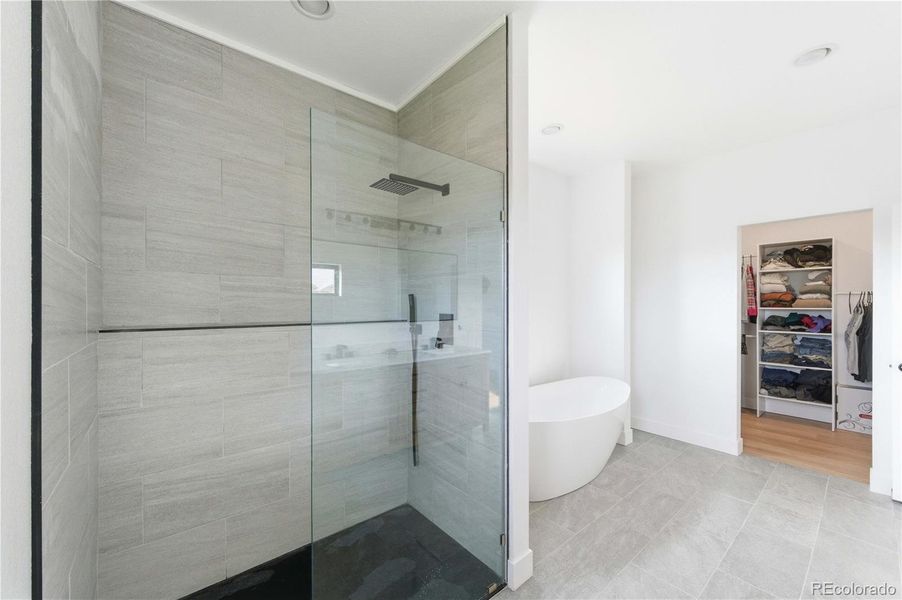 Furnished interior view inside a new home in , Cañon City (Image 18). Furnished interior view inside a new home in , Cañon City (Image 18).