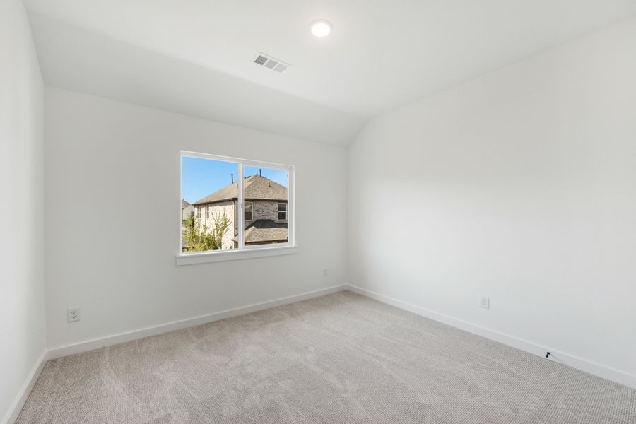 Spacious, unfurnished interior of a new home in Woodbridge Townhomes, Wylie (Image 40).