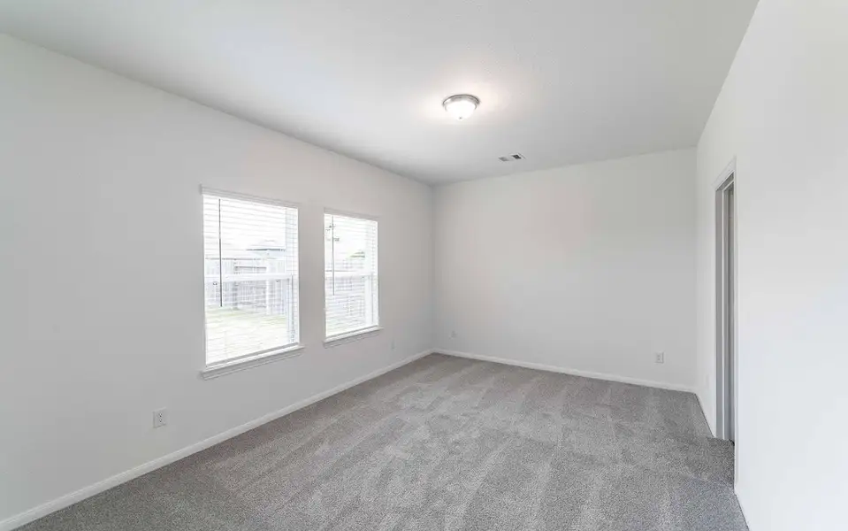 Spacious, unfurnished interior of a new home in Lago Mar, Texas City (Image 11). Spacious, unfurnished interior of a new home in Lago Mar, Texas City (Image 11).