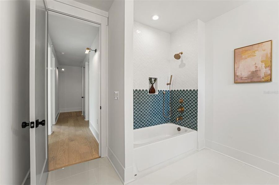 Furnished interior view inside a new home in , Tampa (Image 26). Furnished interior view inside a new home in , Tampa (Image 26).