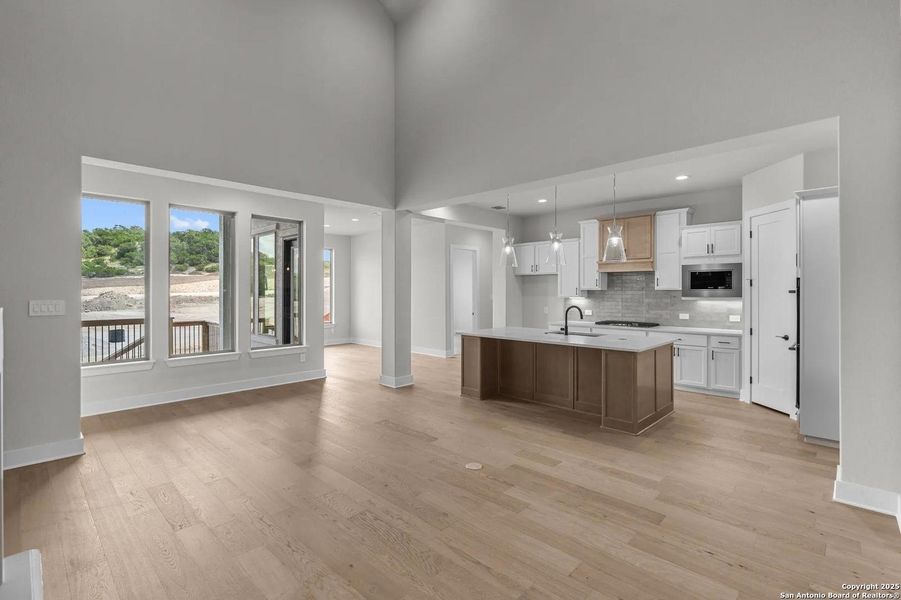 Spacious, unfurnished interior of a new home in Esperanza - 70', Boerne (Image 22).