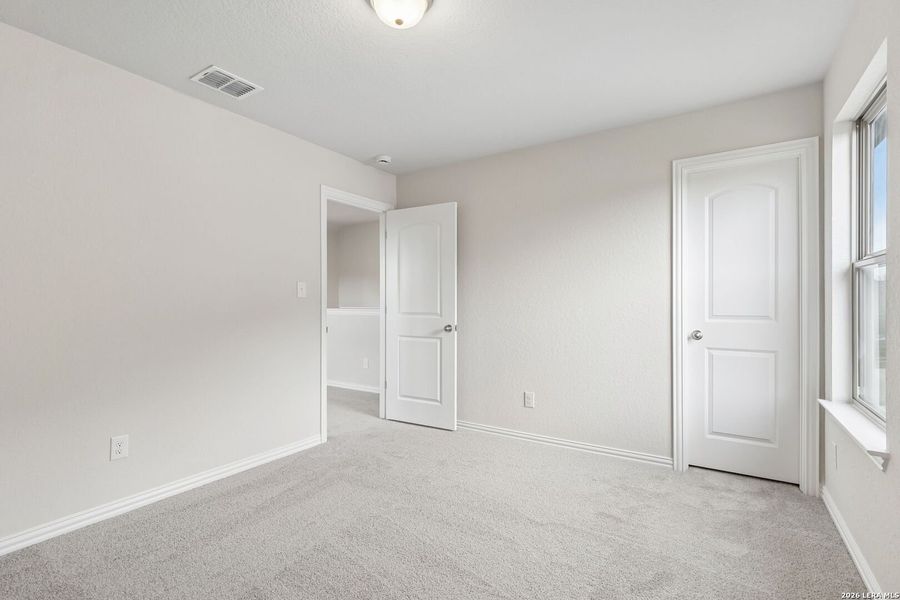 Spacious, unfurnished interior of a new home in Casinas at Gruene, New Braunfels (Image 10). Spacious, unfurnished interior of a new home in Casinas at Gruene, New Braunfels (Image 10).