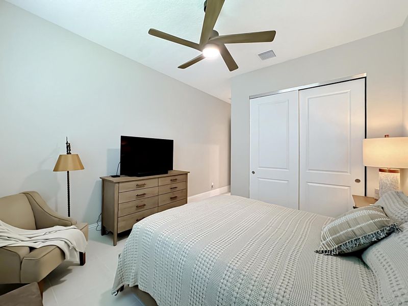 9244 SW Pinnacle Ensuite Bed 2 9244 SW Pinnacle Ensuite Bed 2