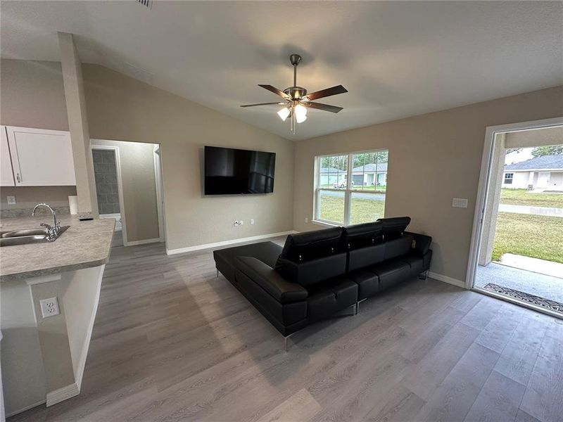 Furnished interior view inside a new home in , Dunnellon (Image 9).