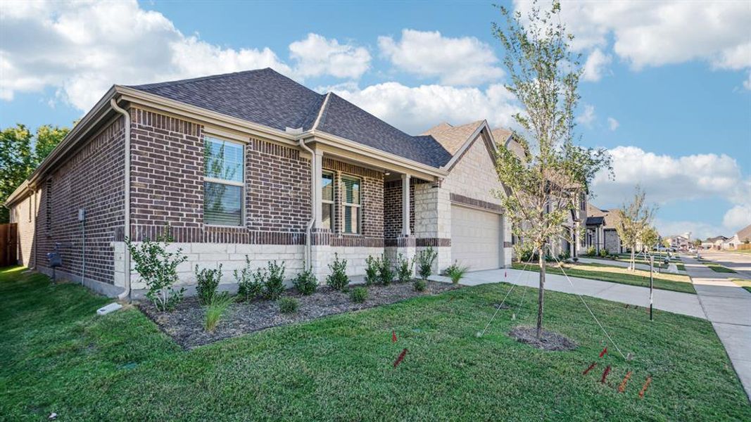 Exterior details and patio area of a home in Windmore, Princeton (Image 2). Exterior details and patio area of a home in Windmore, Princeton (Image 2).